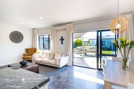 Photo of property in Heynes Place, 29 Heynes Place, Clive, 4102