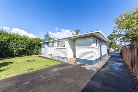 Photo of property in 3 Tamariki Avenue, Kelston, Auckland, 0602