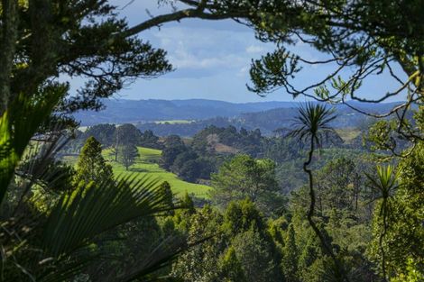 Photo of property in 103 Hinau Road, Waimauku, 0881