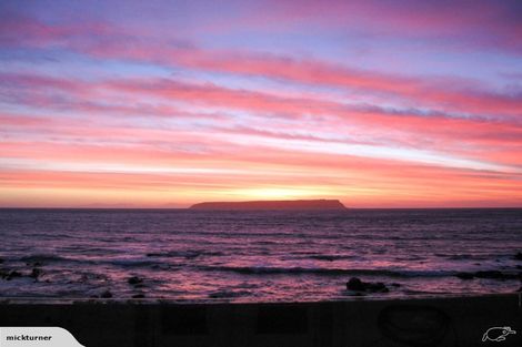 Photo of property in 32 Sunset Parade, Plimmerton, Porirua, 5026