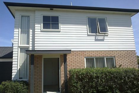 Photo of property in 11 Brashier Circle, Sunnyvale, Auckland, 0612