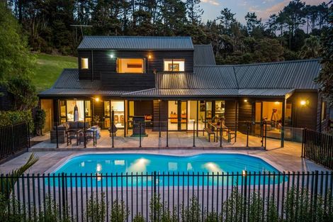 Photo of property in 7 Attwood Road, Paremoremo, Auckland, 0632