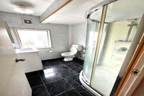 Photo of property in 37 Awaruku Road, Torbay, Auckland, 0630