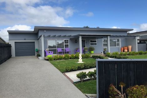 Photo of property in 26 Rua Avenue, Waitarere Beach, Levin, 5510