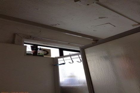 Photo of property in Devonport Apartments, 18/127 Saint Aubyn Street, New Plymouth, 4310