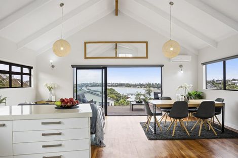 Photo of property in 55 Ardern Avenue, Stanmore Bay, Whangaparaoa, 0932