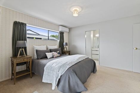 Photo of property in 15a Edward Avenue, Orewa, 0931