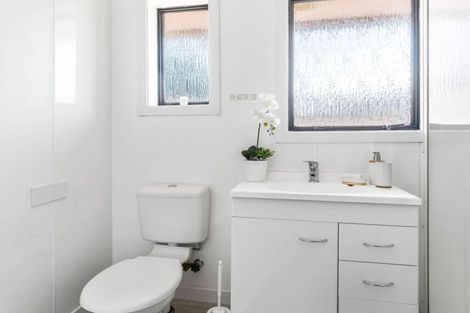 Photo of property in 400a Bower Avenue, Parklands, Christchurch, 8083