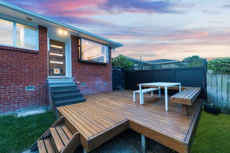 Photo of property in 26a Finlow Drive, Te Atatu South, Auckland, 0610