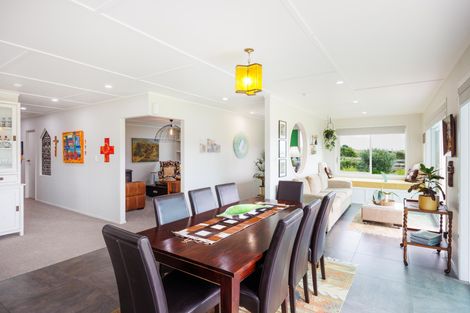 Photo of property in 165 Albert Road, Tokomaru, Palmerston North, 4474