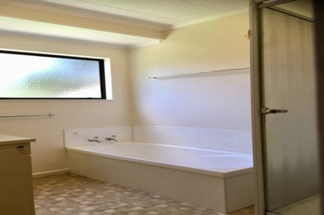 Photo of property in 153a Williams Street, Cambridge, 3434