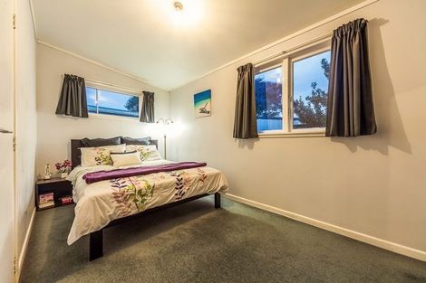 Photo of property in 70 Forrest Hill Road, Forrest Hill, Auckland, 0620