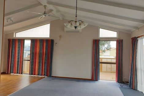 Photo of property in 115 Sykes Road, Weymouth, Auckland, 2103