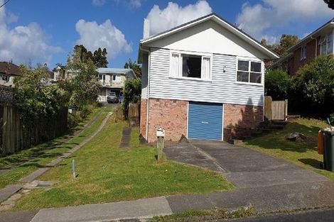 Photo of property in 19 Lyford Crescent, Sunnynook, Auckland, 0620