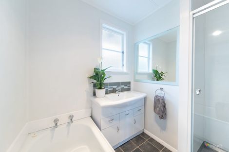 Photo of property in 6 Burns Grove, Trentham, Upper Hutt, 5018