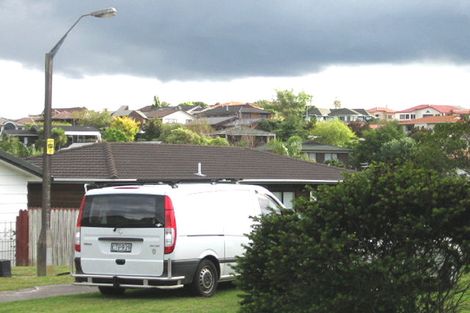 Photo of property in 37 Deanna Drive, West Harbour, Auckland, 0618