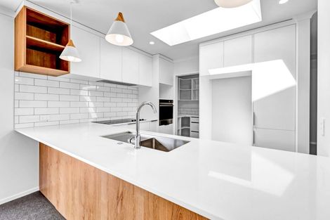 Photo of property in 26 Sycamore Grove, Lower Vogeltown, New Plymouth, 4310