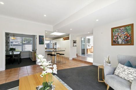 Photo of property in 96 Cashmere Avenue, Khandallah, Wellington, 6035