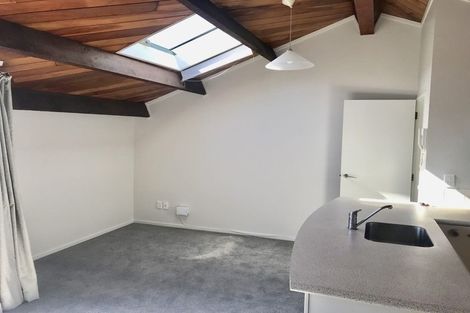 Photo of property in Metro Apartments, 20/220 Thorndon Quay, Pipitea, Wellington, 6011