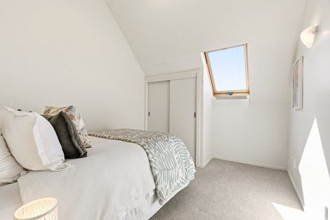 Photo of property in 2d Hatton Street, Karori, Wellington, 6012