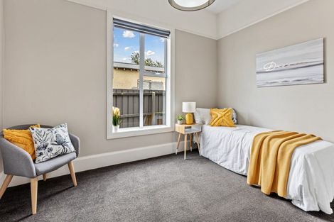 Photo of property in 70 Thackeray Place, Waltham, Christchurch, 8023