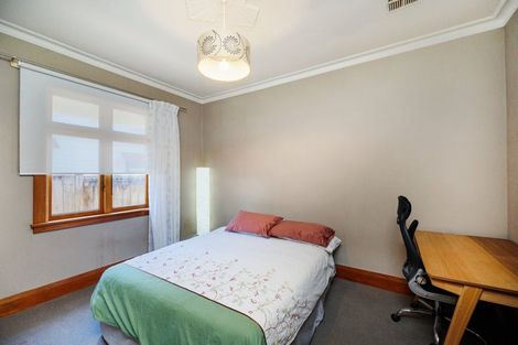 Photo of property in 15 Miro Street, Takaro, Palmerston North, 4410