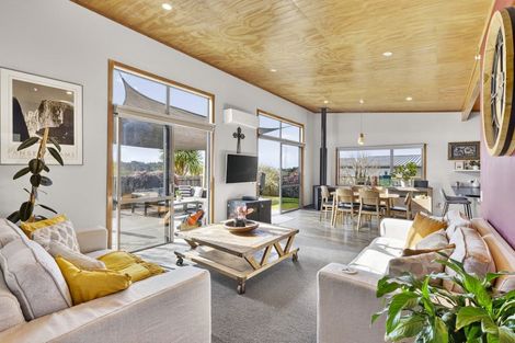 Photo of property in 31 Les Wakefield Road, Mapua, 7005