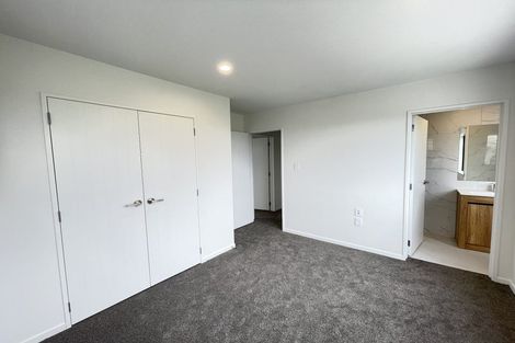 Photo of property in 14d Clairville Crescent, Wai O Taiki Bay, Auckland, 1072