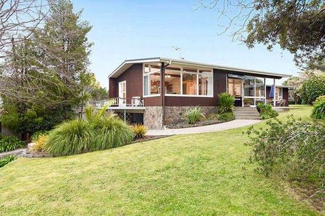 Photo of property in 345 Devonport Road, Tauranga, 3110