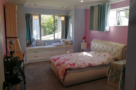 Photo of property in 11 Agnew Place, Albany, Auckland, 0632