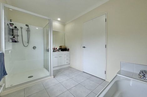 Photo of property in 17 Phar Lap Grove, Trentham, Upper Hutt, 5018