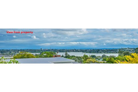 Photo of property in 10 Carole Crescent, Pakuranga, Auckland, 2010