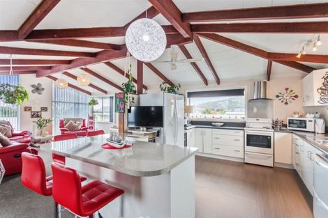 Photo of property in 41 Main Road, Redcliffs, Christchurch, 8081