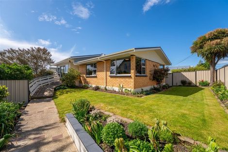 Photo of property in 19 Greta Street, South Hill, Oamaru, 9400