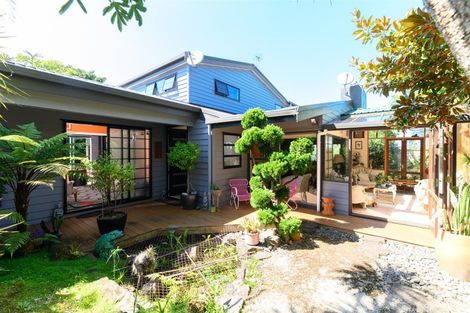 Photo of property in 19 Dudding Avenue, Northcote, Auckland, 0627