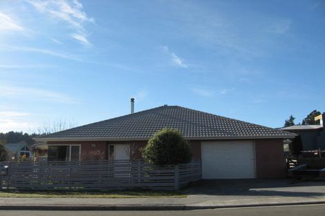 Photo of property in 36 Dungarvon Street, Wanaka, 9305
