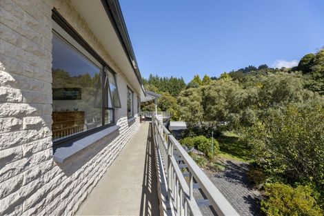 Photo of property in 33 Blanket Bay Road, Sawyers Bay, Port Chalmers, 9023