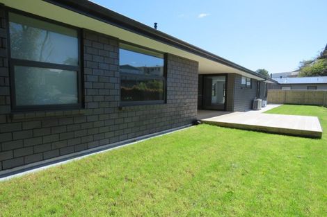 Photo of property in 5 Mackillop Way, Brooklands, New Plymouth, 4310