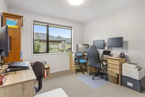 Photo of property in 52 Aquila Crescent, Rototuna North, Hamilton, 3210