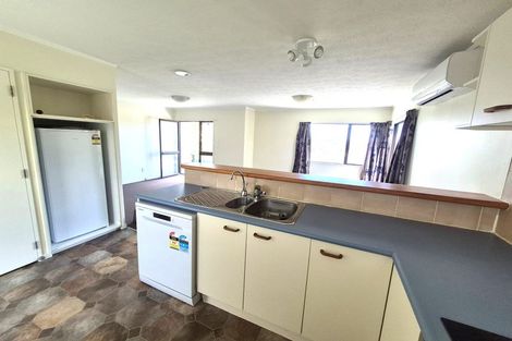 Photo of property in 1/33 Hale Crescent, Bayview, Auckland, 0629