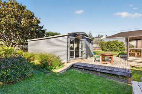 Photo of property in 2/7 Pomelo Road, Te Atatu South, Auckland, 0610