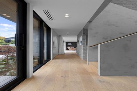 Photo of property in 32 Mount Pleasant Road, Mount Pleasant, Christchurch, 8081