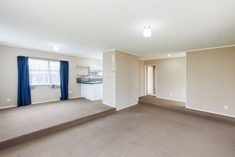 Photo of property in 25 Willowstream Grove, Cloverlea, Palmerston North, 4412