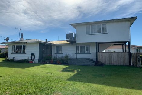 Photo of property in 1 Jull Crescent, Waipukurau, 4200