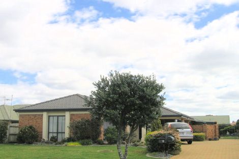 Photo of property in 28 Denny Hulme Drive, Mount Maunganui, 3116