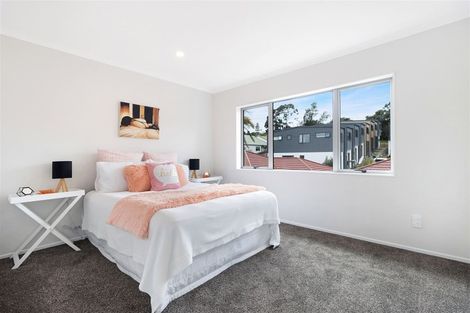 Photo of property in 2a Palmgreen Court, Stanmore Bay, Whangaparaoa, 0932