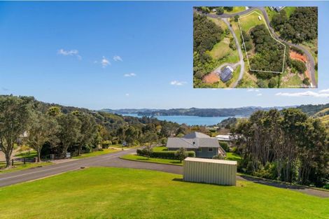 Photo of property in 75 Tarapatiki Drive, Whitianga, 3510