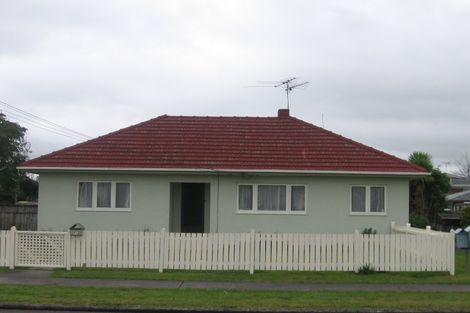 Photo of property in 2/7 Onslow Road, Papakura, 2110