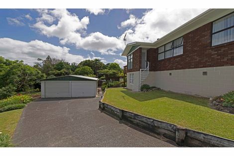 Photo of property in 23 Robert Burke Place, Henderson, Auckland, 0612