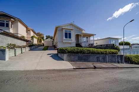Photo of property in 3 Kavanagh Road, Hospital Hill, Napier, 4110